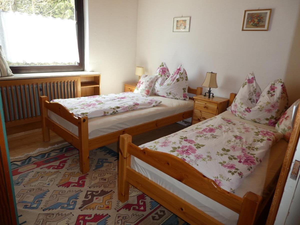 Apartment Gerlitzen Ossiachersee - Haus Enzian トレフェン エクステリア 写真